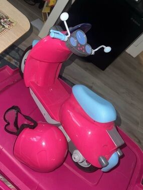 Newberry doll scooter with helmet broken handle